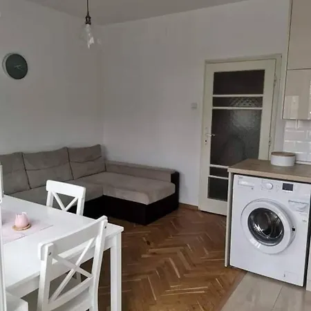Apartament Chaika 1 Daire *